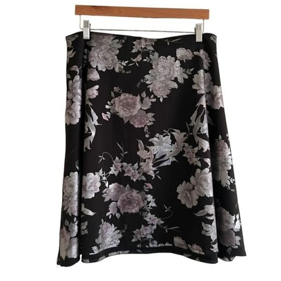 Roz & Ali Floral Skirt Size Large - Picture 1 of 4